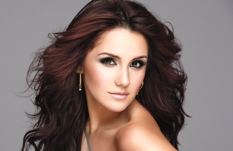 Dulce María volverá a cantar con JEANS. Ya! FM