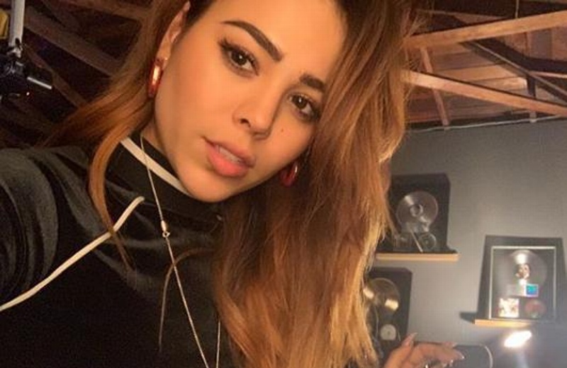 Danna Paola Presume Sus Curvas En Sensual Vestido Video Ya Fm 7347