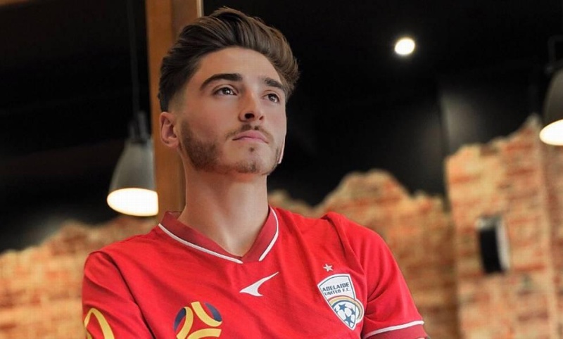 'Soy futbolista y soy gay' jugador australiano sale del closet y jugadores lo apoyan