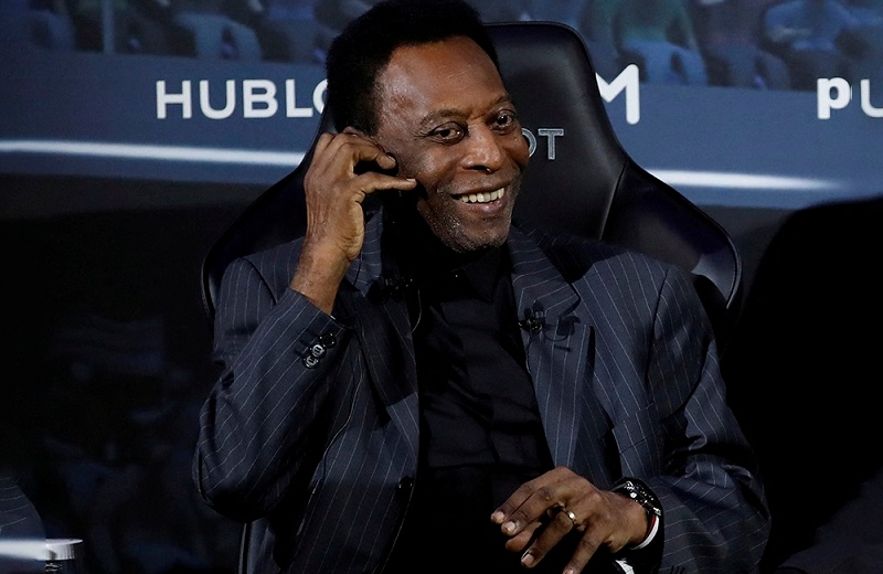 'Pelé', leyenda del futbol, tiene cáncer generalizado y múltiples tumores