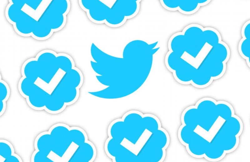 ¡Lo cumplió! Twitter quita palomita azul a cuentas que no pagan suscripción, famosos reaccionan (+fotos)