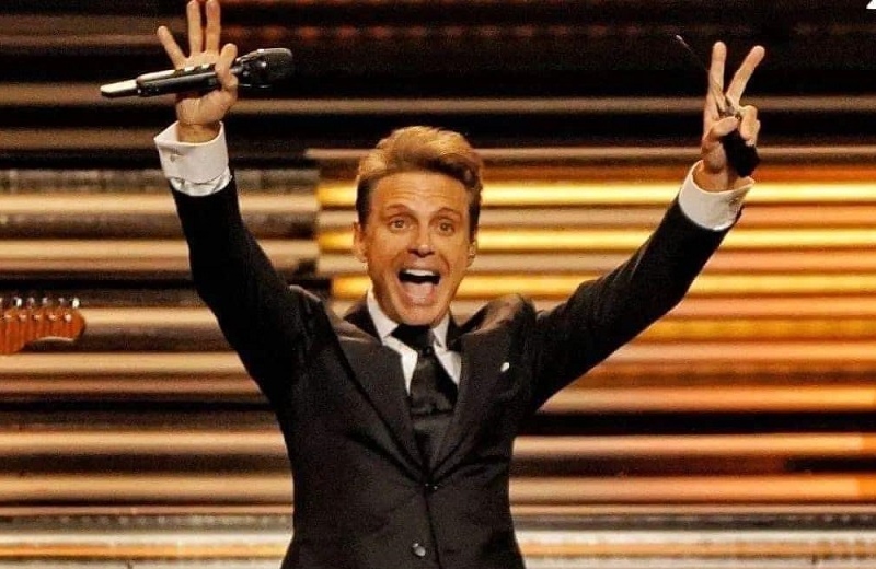 Espectacular Regreso De Luis Miguel A Los Escenarios (+fotos/videos ...