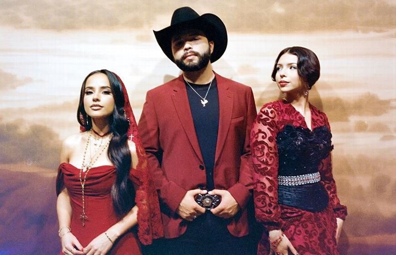 Becky G Incursiona En El Regional Mexicano Junto A Ángela Y Leonardo Aguilar Video Ya Fm