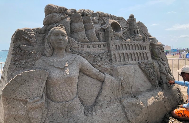 Impactante escultura de arena en playa de Veracruz (+fotos)