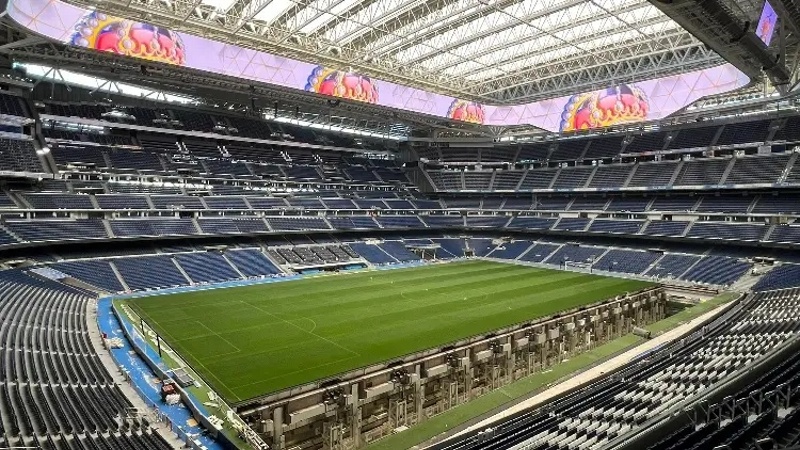 El campo del Bernabéu una 'locura' futurista (+video)