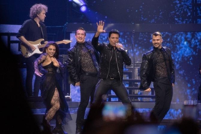 Chayanne llegó a Veracruz, cantó y complació a sus miles de fans  